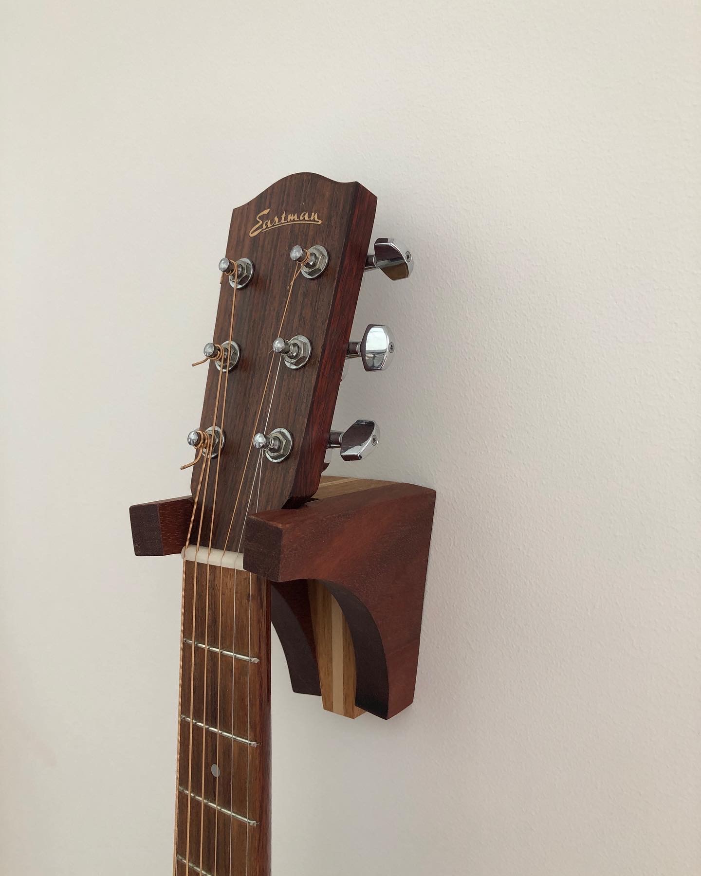 Wandhouder voor gitaar 