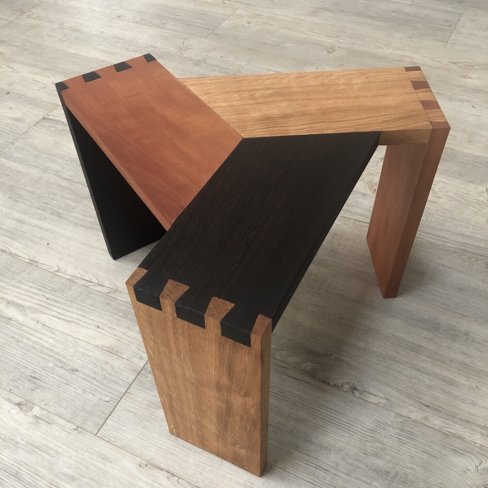 Bijzettafel – Do the Twist