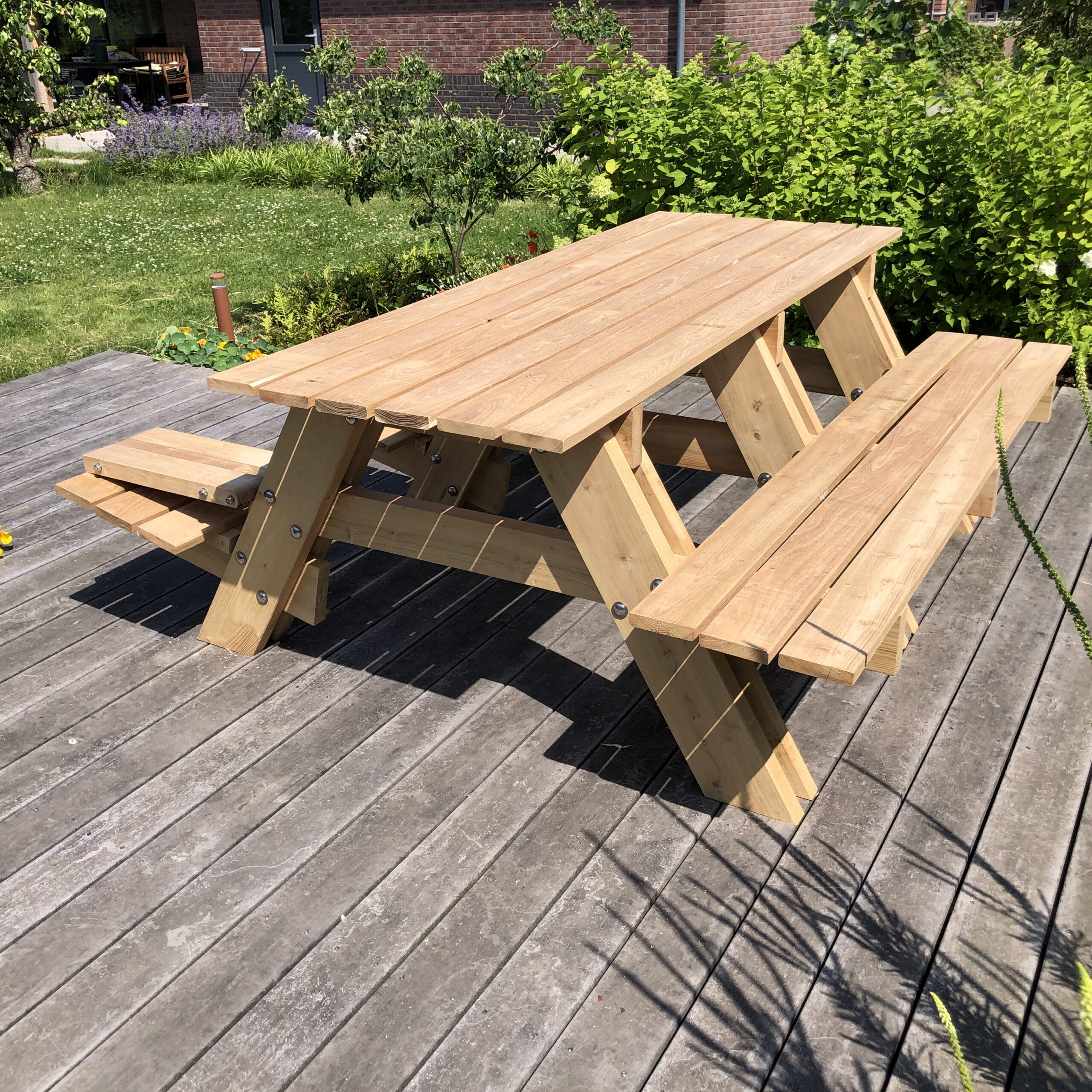Picknicktafel met split-personality